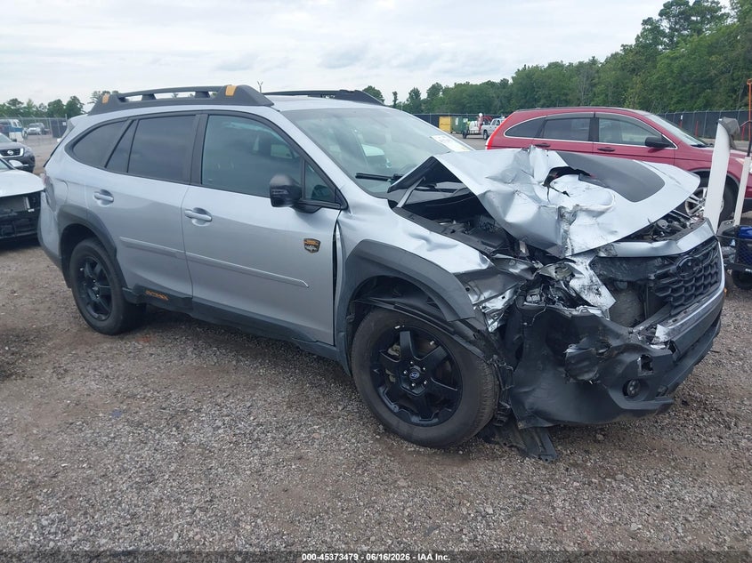 2022 Subaru Outback VIN 4S4BTGUD0N3269770 IAAI salvage auction — FRONT & REAR, Wait Title, sold $3,850 on 2026-09-01 (photo 1)