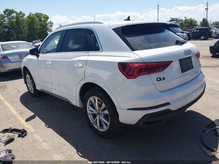 2023 Audi Q3 VIN WA1DECF36P1048509 IAAI salvage auction — RIGHT FRONT, Salvage (Colorado), sold $8,800 on 2026-08-19 (photo 3)