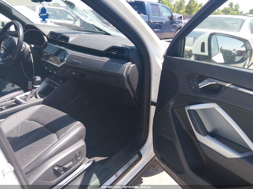 2023 Audi Q3 VIN WA1DECF36P1048509 IAAI salvage auction — RIGHT FRONT, Salvage (Colorado), sold $8,800 on 2026-08-19 (photo 5)