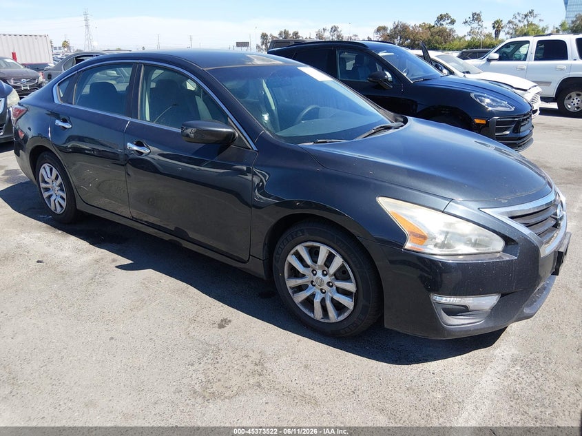 2015 Nissan Altima VIN 1N4AL3AP4FC417465 IAAI salvage auction — NORMAL WEAR, Clear - Dealer Only (California), sold $450 on 2026-07-09 (photo 1)