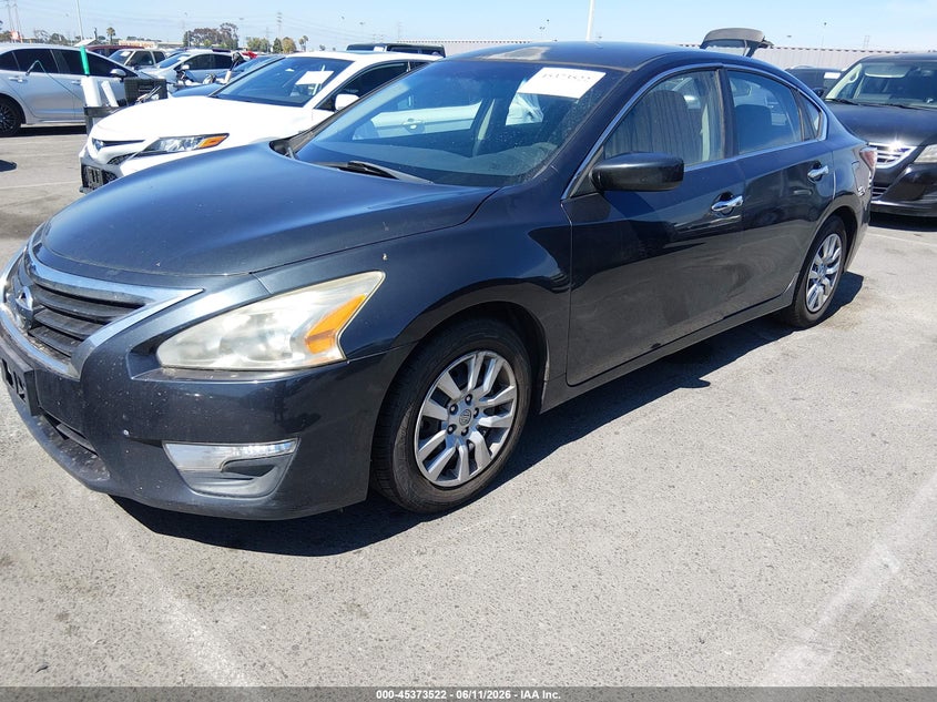 2015 Nissan Altima VIN 1N4AL3AP4FC417465 IAAI salvage auction — NORMAL WEAR, Clear - Dealer Only (California), sold $450 on 2026-07-09 (photo 2)
