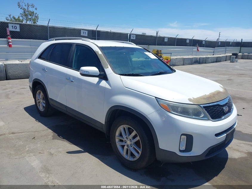 2014 Kia Sorento VIN 5XYKT4A62EG485527 IAAI salvage auction — FRONT & REAR, Clear - Dealer Only (California), sold $475 on 2026-07-08 (photo 1)