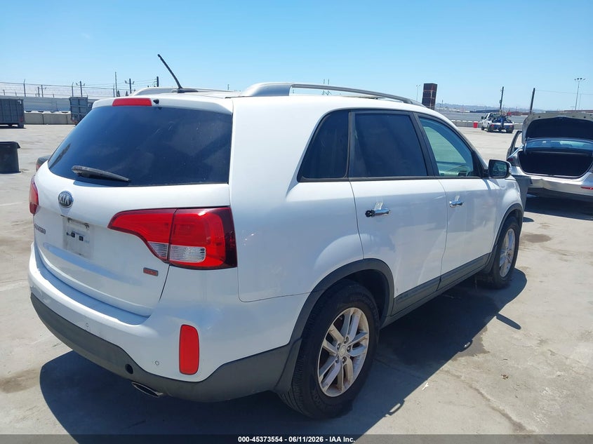 2014 Kia Sorento VIN 5XYKT4A62EG485527 IAAI salvage auction — FRONT & REAR, Clear - Dealer Only (California), sold $475 on 2026-07-08 (photo 4)
