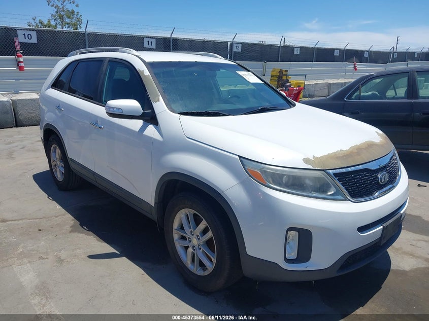 2014 Kia Sorento VIN 5XYKT4A62EG485527 IAAI salvage auction — FRONT & REAR, Clear - Dealer Only (California), sold $475 on 2026-07-08 (photo 6)