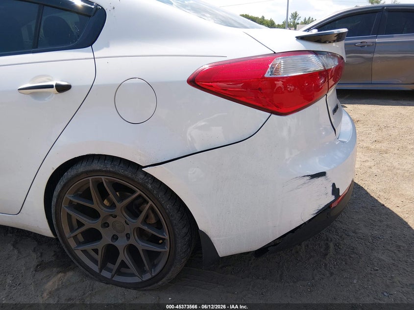 2014 Kia Forte VIN KNAFX4A83E5099289 IAAI salvage auction — NORMAL WEAR, Clear (Virginia), sold $500 on 2026-07-08 (photo 6)