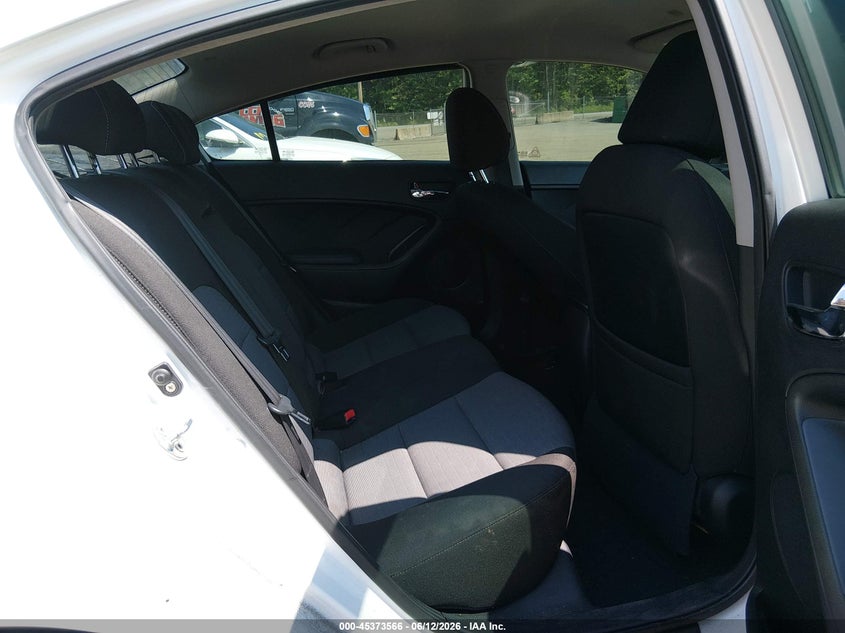 2014 Kia Forte VIN KNAFX4A83E5099289 IAAI salvage auction — NORMAL WEAR, Clear (Virginia), sold $500 on 2026-07-08 (photo 8)