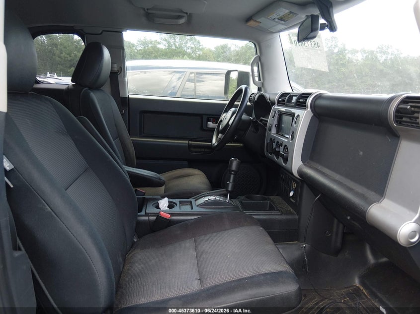 2014 Toyota Fj cruiser VIN JTEZU4BF9EK013986 IAAI salvage auction — FRONT END, Clear (South Carolina), sold $10,000 on 2026-07-28 (photo 5)