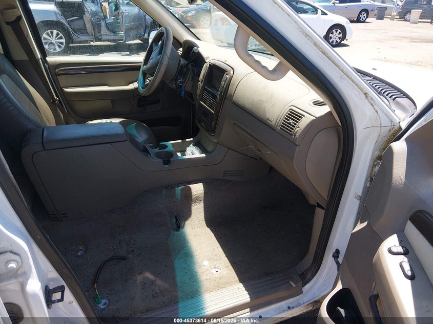 2002 Ford Explorer VIN 1FMDU74E52ZB01940 IAAI salvage auction — NORMAL WEAR, Clear - Dealer Only (California), sold $250 on 2026-07-08 (photo 5)