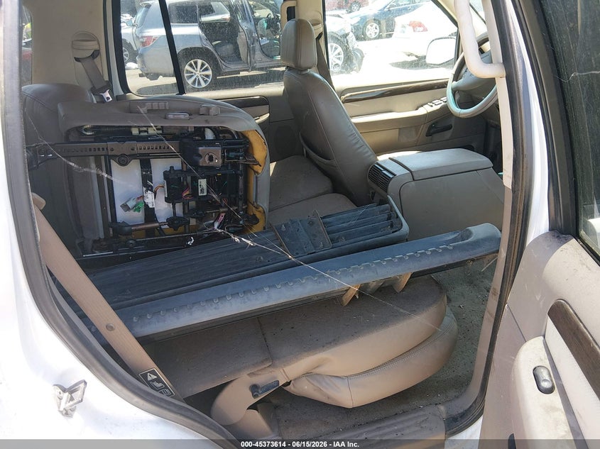 2002 Ford Explorer VIN 1FMDU74E52ZB01940 IAAI salvage auction — NORMAL WEAR, Clear - Dealer Only (California), sold $250 on 2026-07-08 (photo 8)