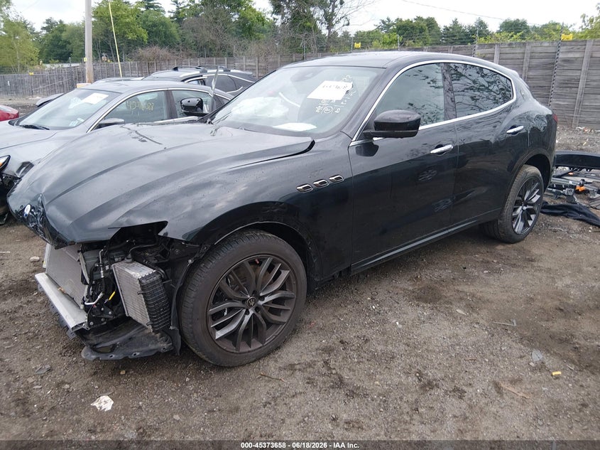 2024 Maserati Levante VIN ZN661XUM6RX453832 IAAI salvage auction — FRONT END, Salvage Title, sold $13,550 on 2026-08-10 (photo 2)