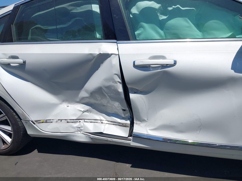 2018 Volvo S90 VIN LVY992ML8JP038607 IAAI salvage auction — RIGHT SIDE, Salvage Certificate (California), sold $4,150 on 2026-07-15 (photo 6)