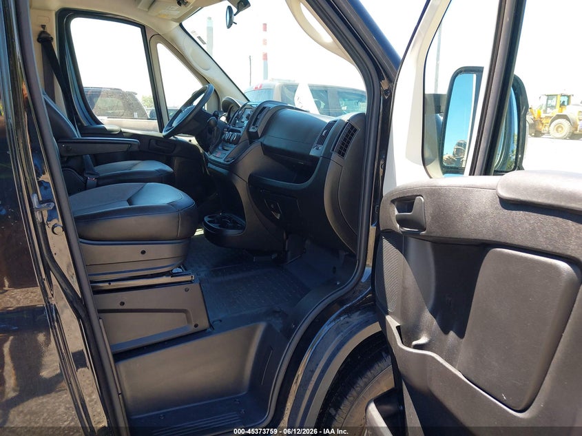 2019 Ram Promaster 2500 VIN 3C6TRVPG1KE566138 IAAI salvage auction — NORMAL WEAR, Sf97 (Indiana), sold $14,300 on 2026-07-15 (photo 5)