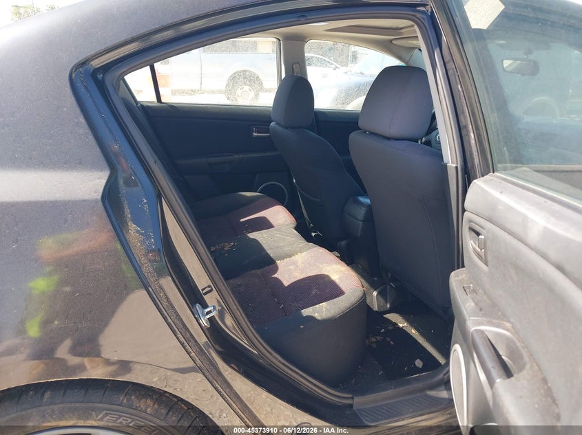 2006 Mazda 3 VIN JM1BK324461539907 IAAI salvage auction — NORMAL WEAR, Clear (Missouri), sold $325 on 2026-07-30 (photo 8)