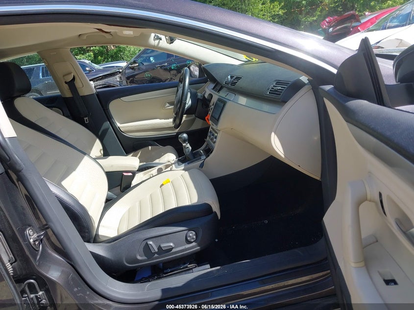 2010 Volkswagen Cc VIN WVWNL7AN1AE520857 IAAI salvage auction — UNKNOWN, Salvage (Massachusetts), sold $100 on 2026-08-04 (photo 5)