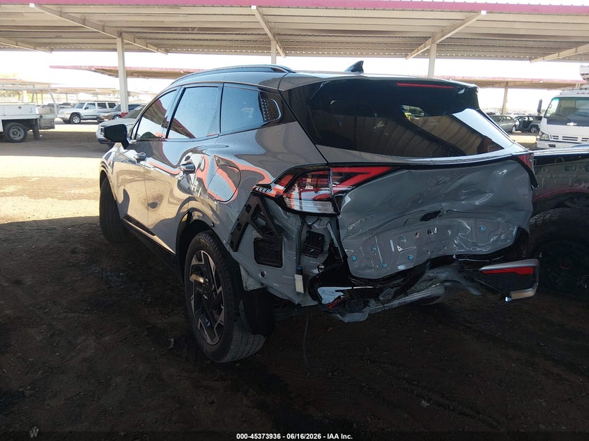 2025 Kia Sportage VIN 5XYK53DF9SG270111 IAAI salvage auction — REAR END, Salvage (Arizona), sold $11,000 on 2026-07-28 (photo 3)