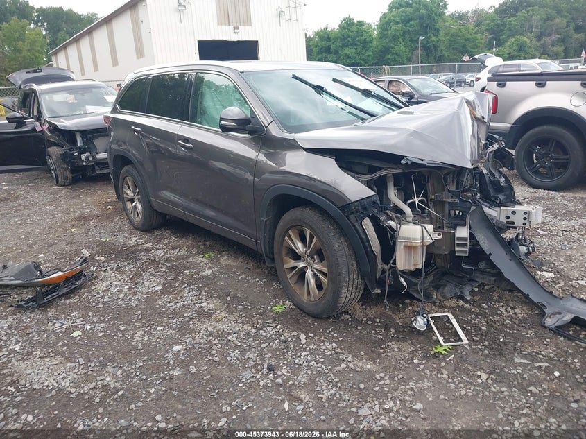 2015 Toyota Highlander VIN 5TDJKRFH0FS151085 IAAI salvage auction — FRONT END, Salvage Title, sold $1,200 on 2026-07-28 (photo 1)
