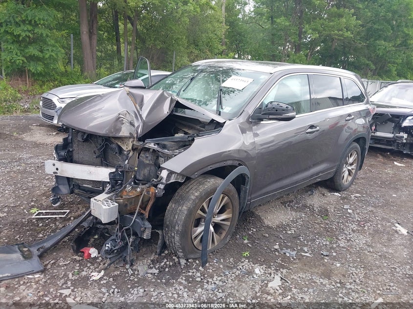 2015 Toyota Highlander VIN 5TDJKRFH0FS151085 IAAI salvage auction — FRONT END, Salvage Title, sold $1,200 on 2026-07-28 (photo 2)