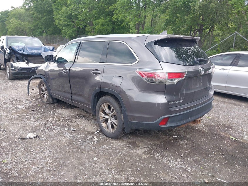 2015 Toyota Highlander VIN 5TDJKRFH0FS151085 IAAI salvage auction — FRONT END, Salvage Title, sold $1,200 on 2026-07-28 (photo 3)
