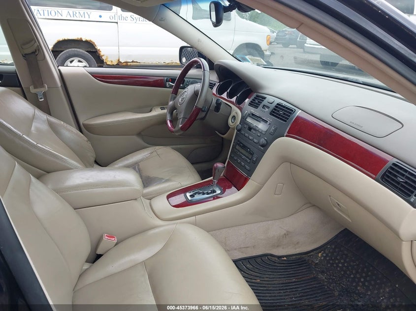 2003 Lexus Es 300 VIN JTHBF30G130099341 IAAI salvage auction — NORMAL WEAR, Clear (New York), sold $425 on 2026-07-09 (photo 5)