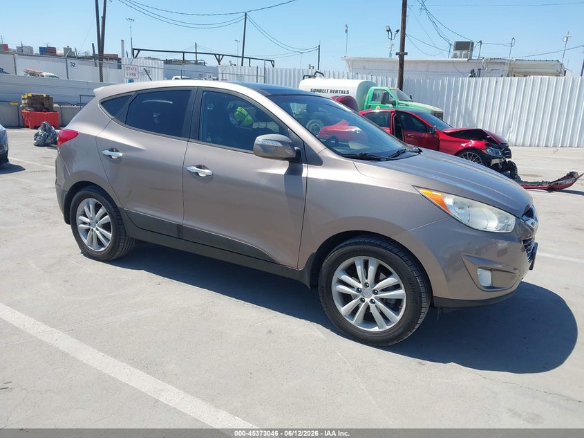 2013 Hyundai Tucson VIN KM8JU3ACXDU637278 IAAI salvage auction — LEFT SIDE, Salvage (California), sold $2,400 on 2026-07-08 (photo 1)