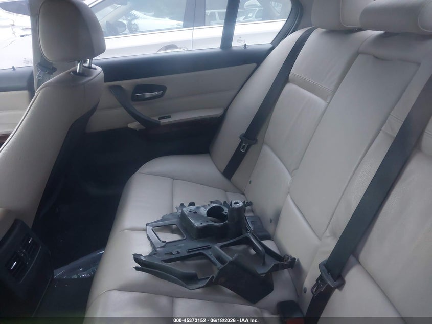 2011 BMW 3er VIN WBAPL5C56BA921319 IAAI salvage auction — FRONT & REAR, Mv-907A (New York), sold $675 on 2026-07-07 (photo 8)
