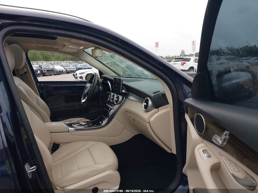 2017 Mercedes-benz Glc VIN WDC0G4JBXHF166421 IAAI salvage auction — FRONT END, Rebuildable (Florida), sold $4,050 on 2026-07-29 (photo 5)