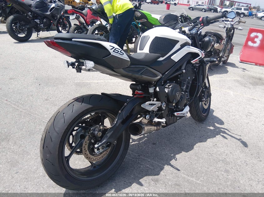 2025 Triumph motorcycle Street VIN SMTA604S6STCC6852 IAAI salvage auction — FRONT END, Salvage (California), sold $2,650 on 2026-07-28 (photo 4)