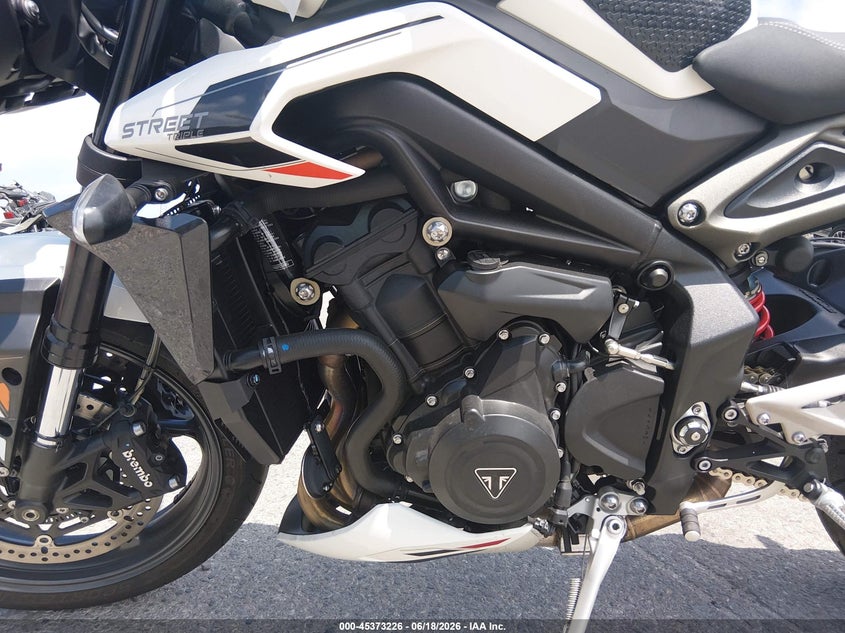 2025 Triumph motorcycle Street VIN SMTA604S6STCC6852 IAAI salvage auction — FRONT END, Salvage (California), sold $2,650 on 2026-07-28 (photo 9)