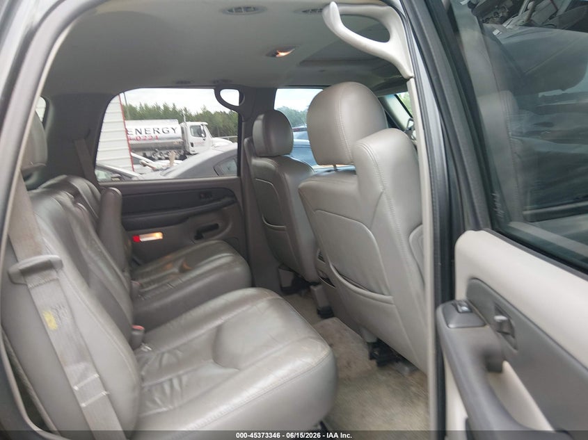 2003 Gmc Yukon VIN 1GKEC13Z13R238120 IAAI salvage auction — RIGHT SIDE, Salvage (South Carolina), sold $750 on 2026-07-29 (photo 8)