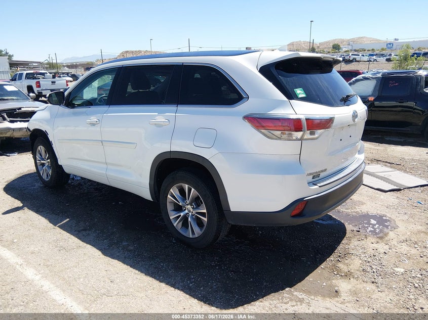 2015 Toyota Highlander VIN 5TDKKRFH6FS085260 IAAI salvage auction — FRONT END, Salvage (New Mexico), sold $5,600 on 2026-07-20 (photo 3)