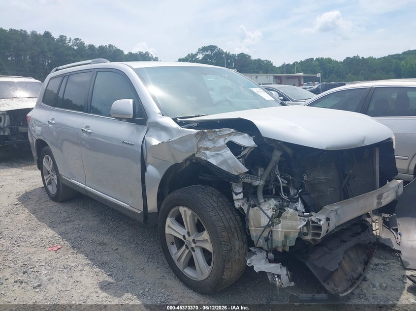 2013 Toyota Highlander VIN 5TDYK3EH2DS139465 IAAI salvage auction — FRONT END, Salvage (Georgia), sold $4,650 on 2026-07-14 (photo 1)