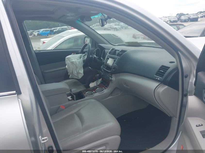 2013 Toyota Highlander VIN 5TDYK3EH2DS139465 IAAI salvage auction — FRONT END, Salvage (Georgia), sold $4,650 on 2026-07-14 (photo 5)