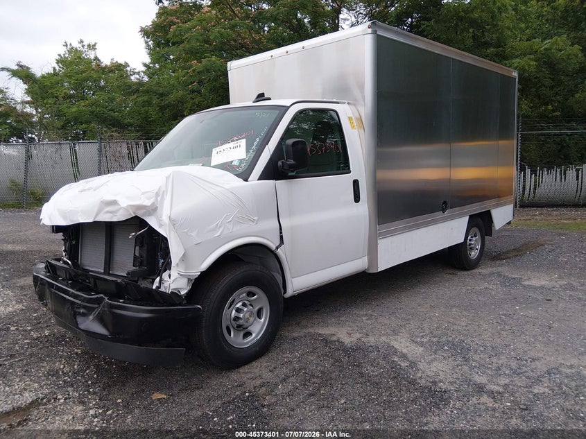 2025 Chevrolet Express 2500 VIN 1HA0GSF78SN020364 IAAI salvage auction — FRONT END, Clear (Pennsylvania), sold $13,200 on 2026-07-14 (photo 2)
