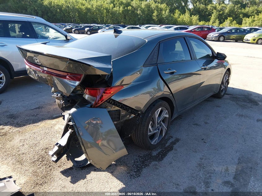 2025 Hyundai Elantra VIN KMHLM4DG3SU926562 IAAI salvage auction — REAR END, Salvage (Kansas), sold $4,050 on 2026-07-15 (photo 4)