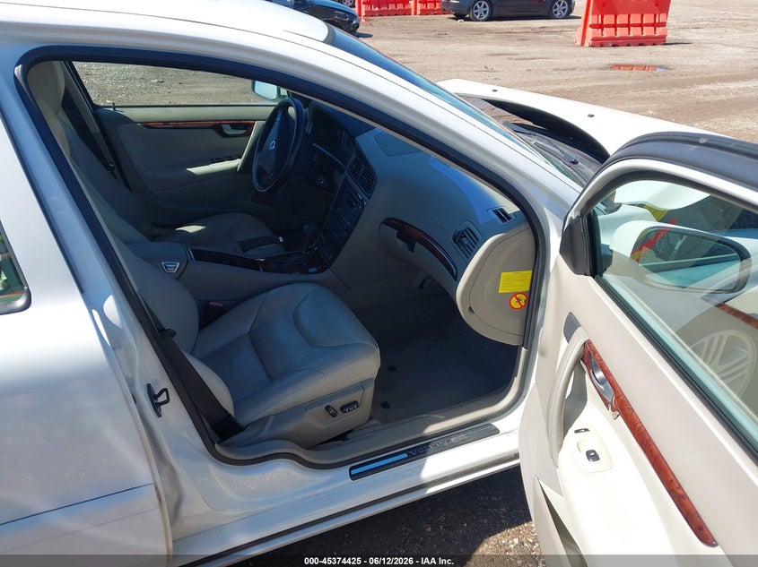 2005 Volvo S60 VIN YV1RH592752464300 IAAI salvage auction — FRONT END, Salvage (Illinois), sold $175 on 2026-08-05 (photo 5)