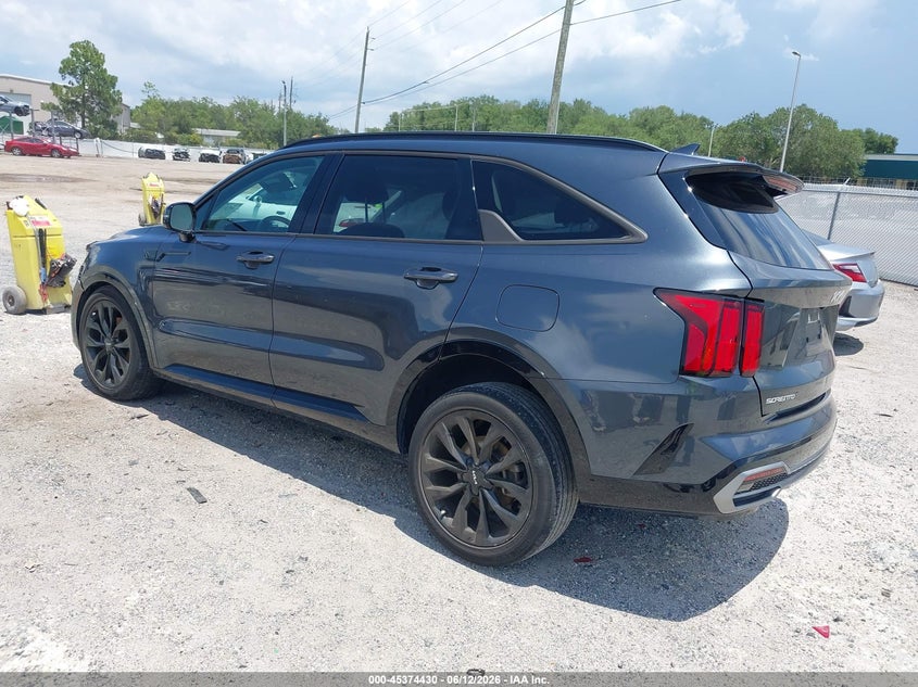 2023 Kia Sorento VIN 5XYRK4LF4PG246031 IAAI salvage auction — SIDE, Salvage Title, sold $5,300 on 2026-07-28 (photo 3)