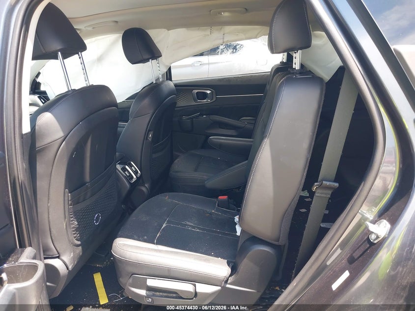 2023 Kia Sorento VIN 5XYRK4LF4PG246031 IAAI salvage auction — SIDE, Salvage Title, sold $5,300 on 2026-07-28 (photo 8)