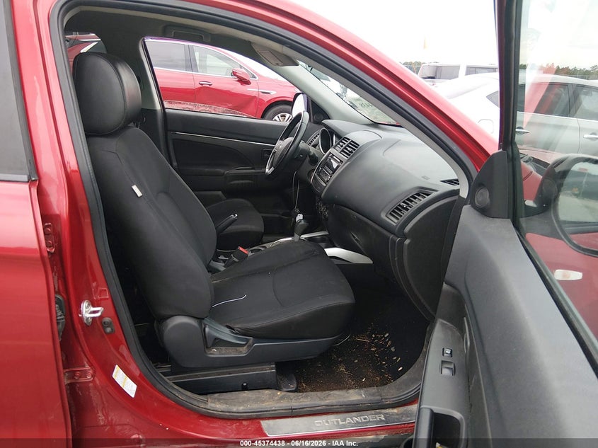 2014 Mitsubishi Outlander VIN 4A4AP3AU3EE014304 IAAI salvage auction — SIDE, Salvage (South Carolina), sold $1,150 on 2026-07-10 (photo 5)