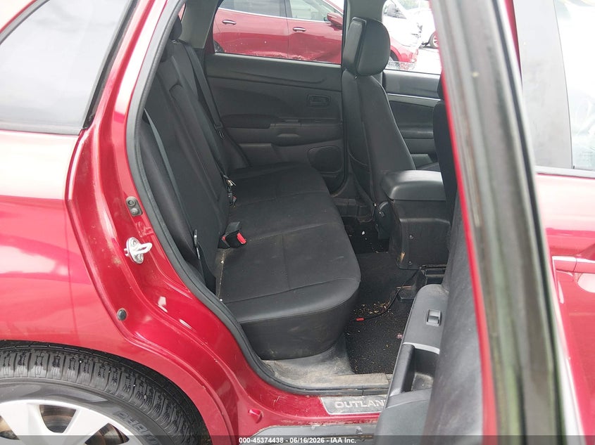 2014 Mitsubishi Outlander VIN 4A4AP3AU3EE014304 IAAI salvage auction — SIDE, Salvage (South Carolina), sold $1,150 on 2026-07-10 (photo 8)