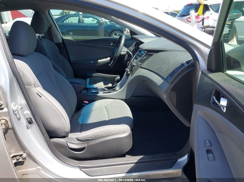 2014 Hyundai Sonata VIN 5NPEB4AC6EH913727 IAAI salvage auction — SIDE, Salvage (Oregon), sold $650 on 2026-07-31 (photo 5)