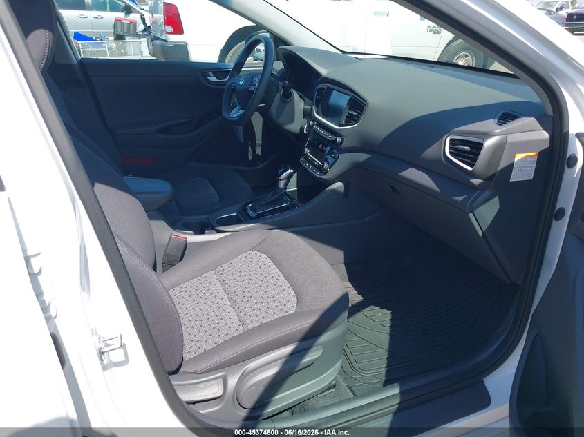 2019 Hyundai Ioniq hybrid VIN KMHC65LC3KU107940 IAAI salvage auction — RIGHT REAR, SF97 (California), sold $7,100 on 2026-07-29 (photo 5)