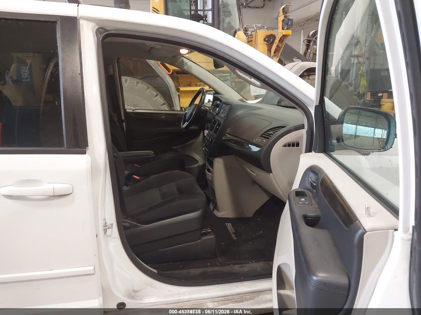 2017 Dodge Grand caravan VIN 2C4RDGBG0HR736629 IAAI salvage auction — NORMAL WEAR, Sf97 (Minnesota), sold $13,150 on 2026-07-14 (photo 5)