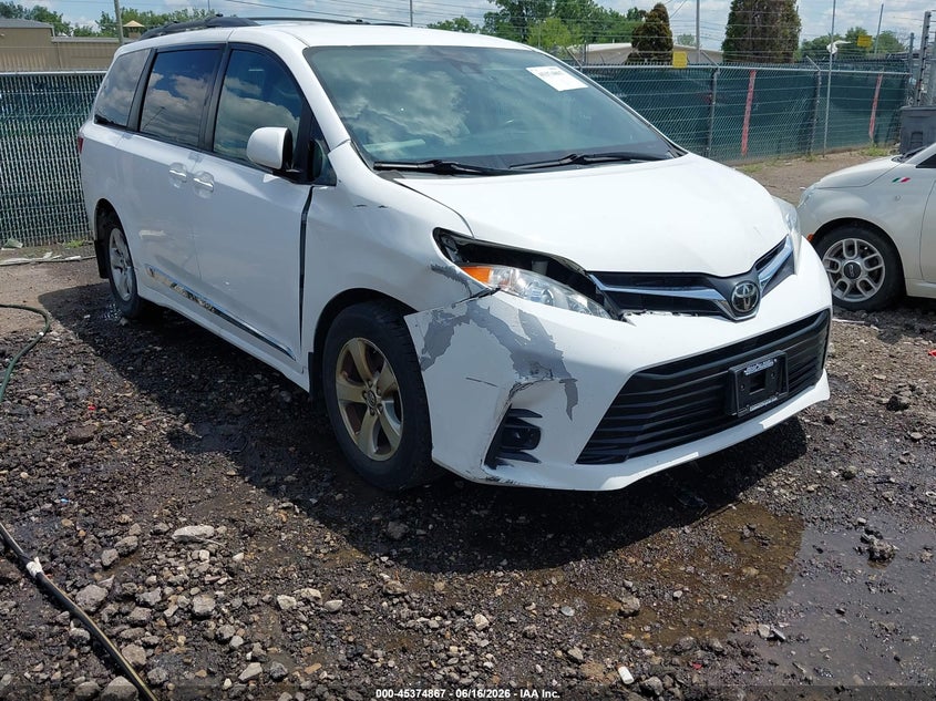 2018 Toyota Sienna VIN 5TDKZ3DC8JS946401 IAAI salvage auction — RIGHT FRONT, Salvage (Ohio), sold $8,150 on 2026-07-08 (photo 6)