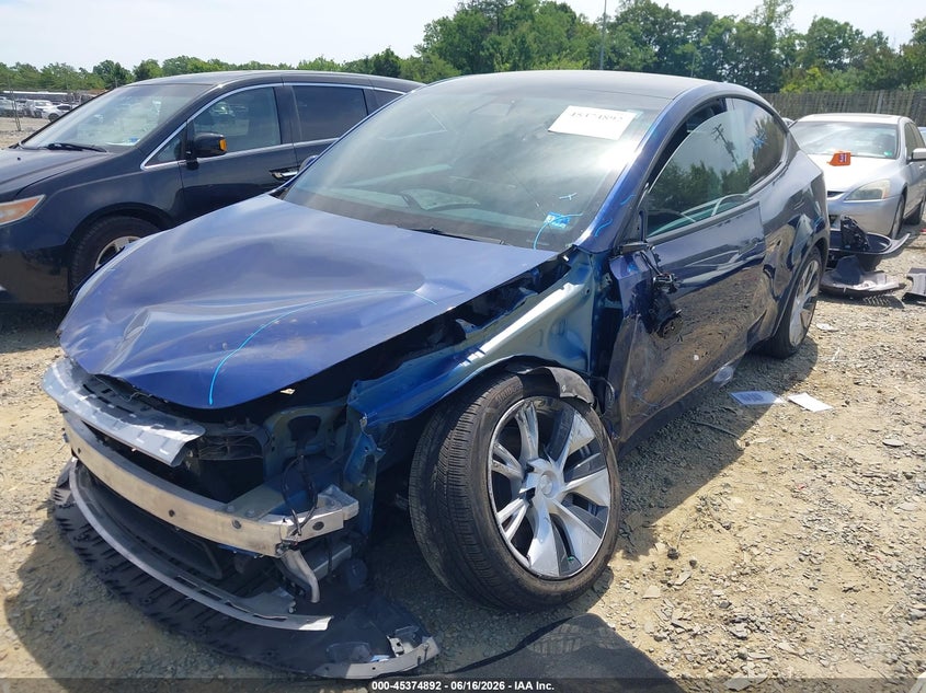 2021 Tesla Model y VIN 5YJYGDEE5MF233521 IAAI salvage auction — LEFT FRONT, Salvage Title, sold $6,500 on 2026-08-19 (photo 2)