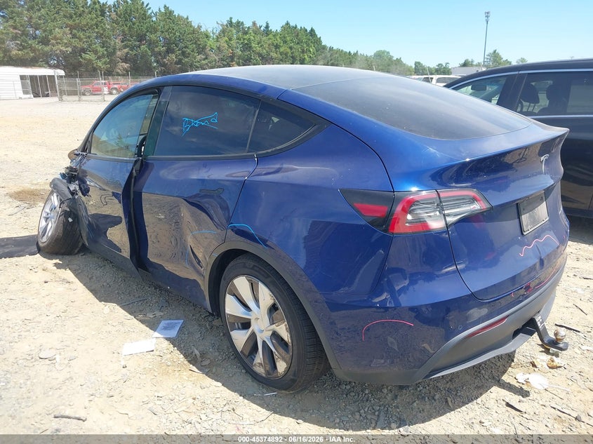2021 Tesla Model y VIN 5YJYGDEE5MF233521 IAAI salvage auction — LEFT FRONT, Salvage Title, sold $6,500 on 2026-08-19 (photo 3)