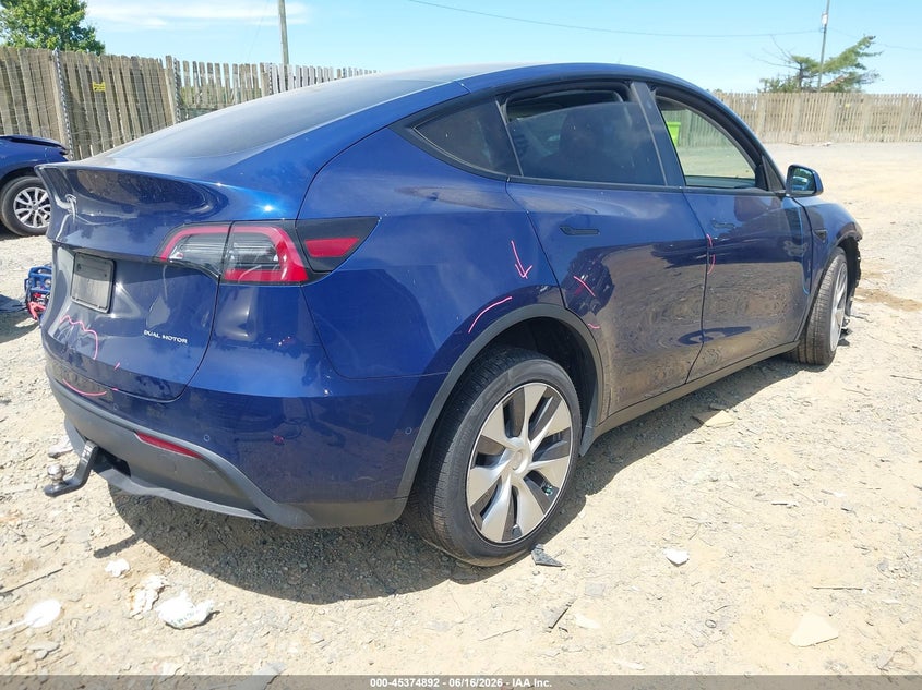 2021 Tesla Model y VIN 5YJYGDEE5MF233521 IAAI salvage auction — LEFT FRONT, Salvage Title, sold $6,500 on 2026-08-19 (photo 4)