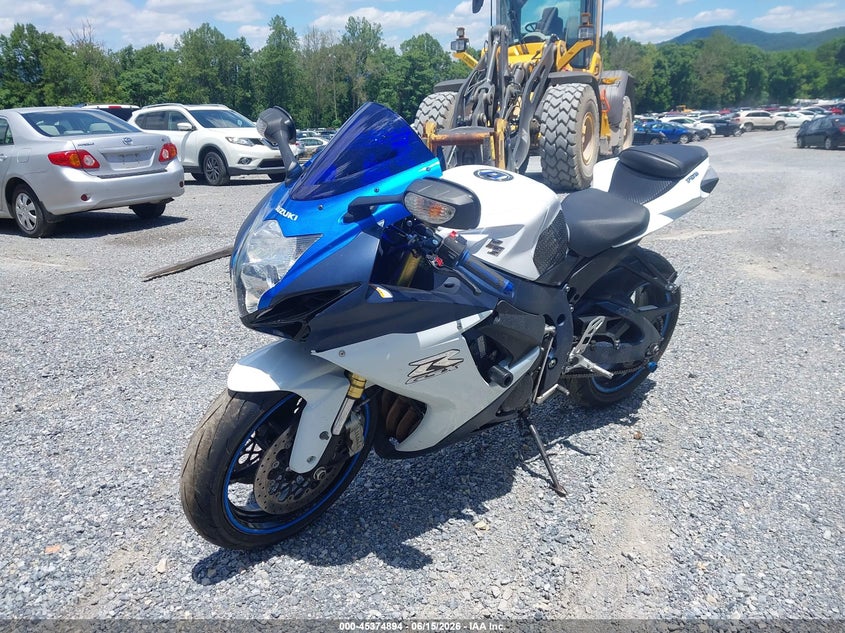 2011 Suzuki Gsx750 VIN JS1GR7MA1B2100450 IAAI salvage auction — RIGHT SIDE, Clear (Virginia), sold $3,200 on 2026-07-07 (photo 2)