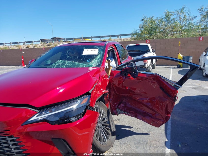 2025 Lexus Rx VIN 2T2BBMCA2SC102807 IAAI salvage auction — SIDE, Salvage Title, sold $18,350 on 2026-08-24 (photo 6)