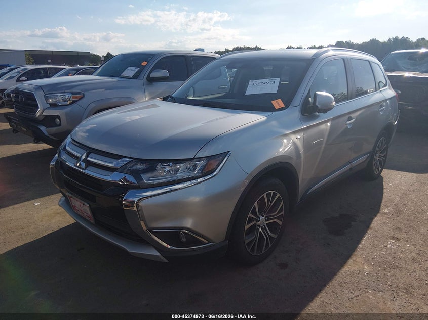 2018 Mitsubishi Outlander VIN JA4JZ4AX6JZ048154 IAAI salvage auction — REAR END, Salvage Title, sold $3,400 on 2026-07-28 (photo 2)
