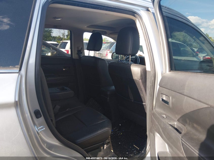 2018 Mitsubishi Outlander VIN JA4JZ4AX6JZ048154 IAAI salvage auction — REAR END, Salvage Title, sold $3,400 on 2026-07-28 (photo 8)